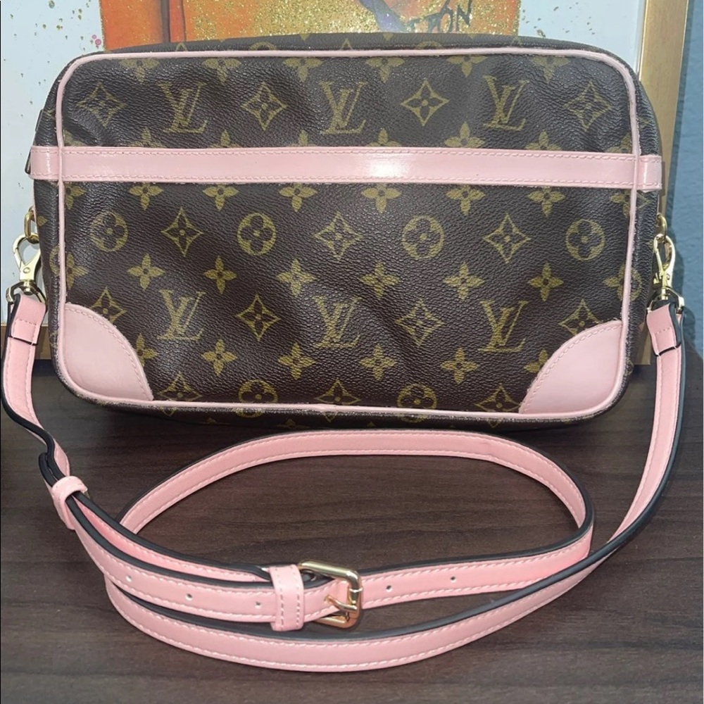 ❌ SOLD ❌ Authentic Louis Vuitton Shoulder Bag